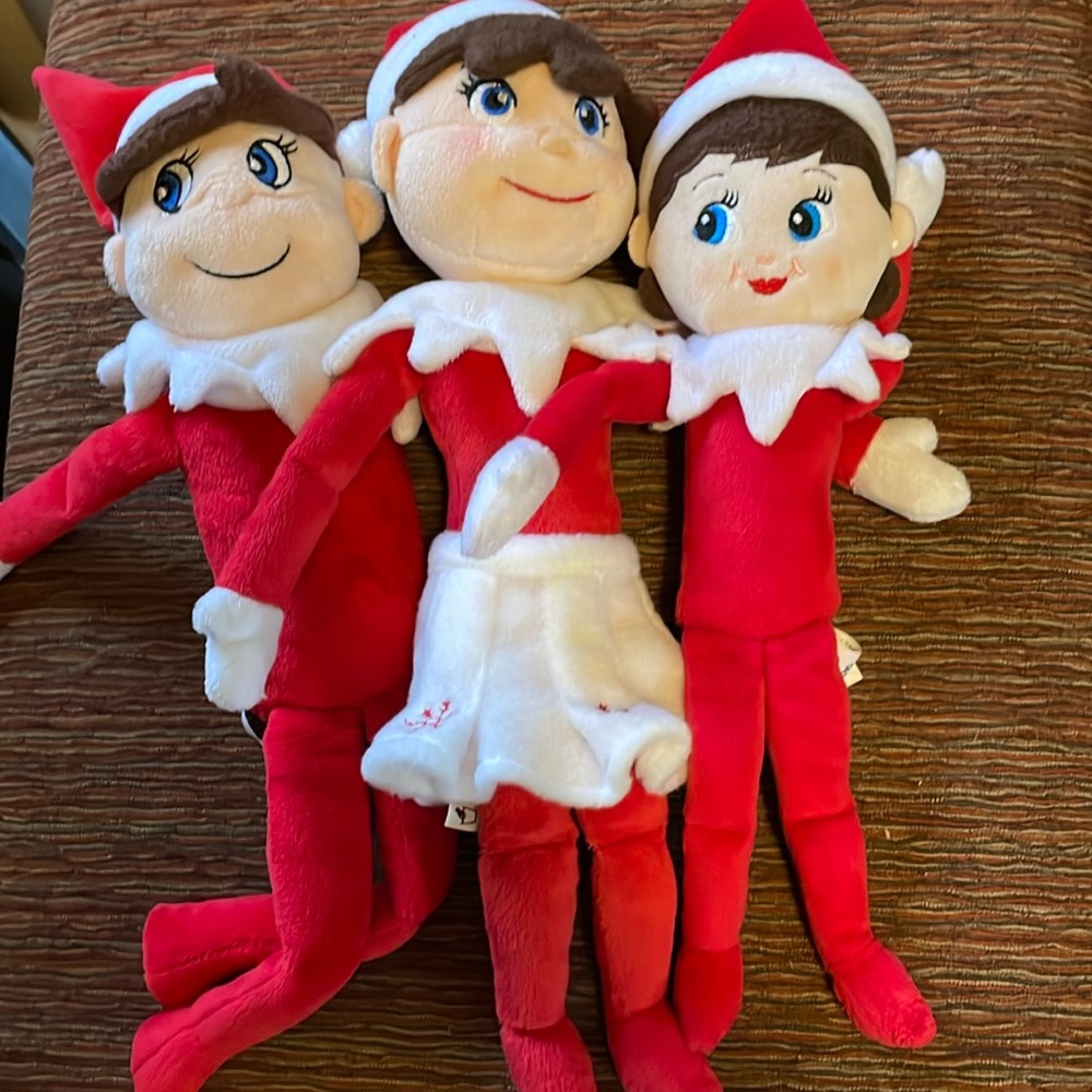 Elf On The Shelf Trio Of Plush Dolls. Very Good Condition. Largest Is 15 Inches.